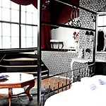 Stayokay Otel 3*