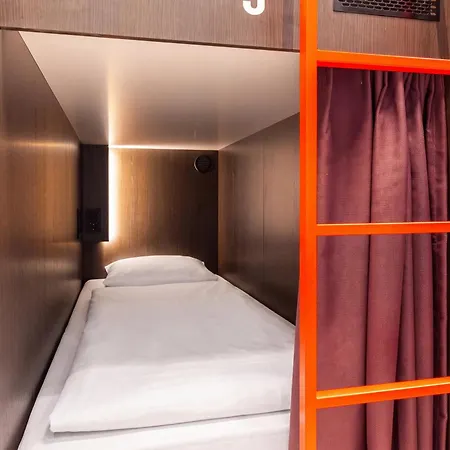 Hotel Stayokay 3*