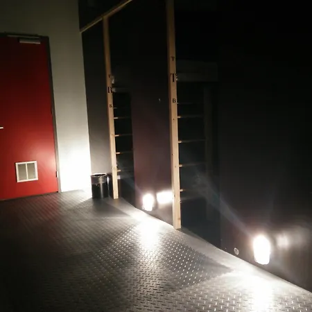 蓝领酒店 酒店 3*